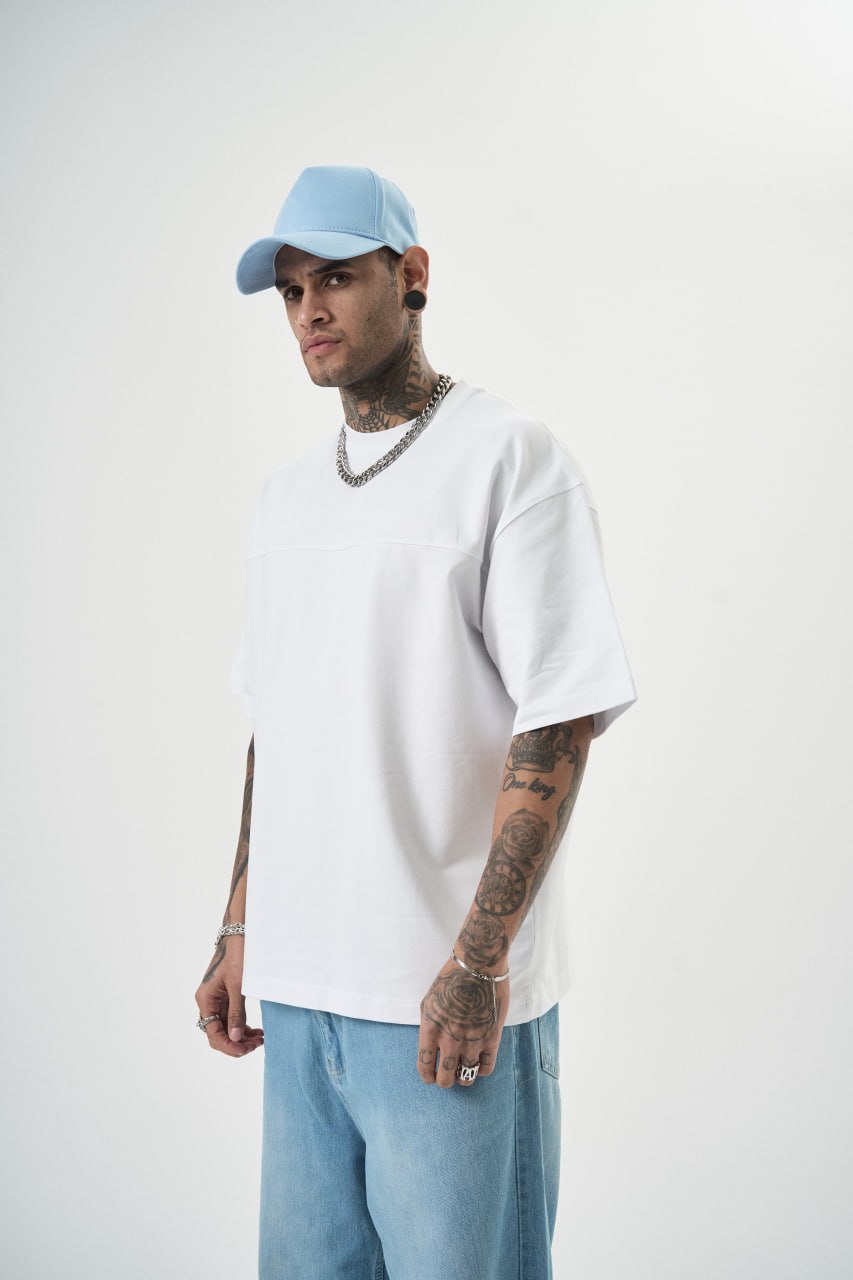 Reconnaissance Yazı Detaylı, Özel Nakış Tasarımlı, Oversize T-Shirt (Beyaz)