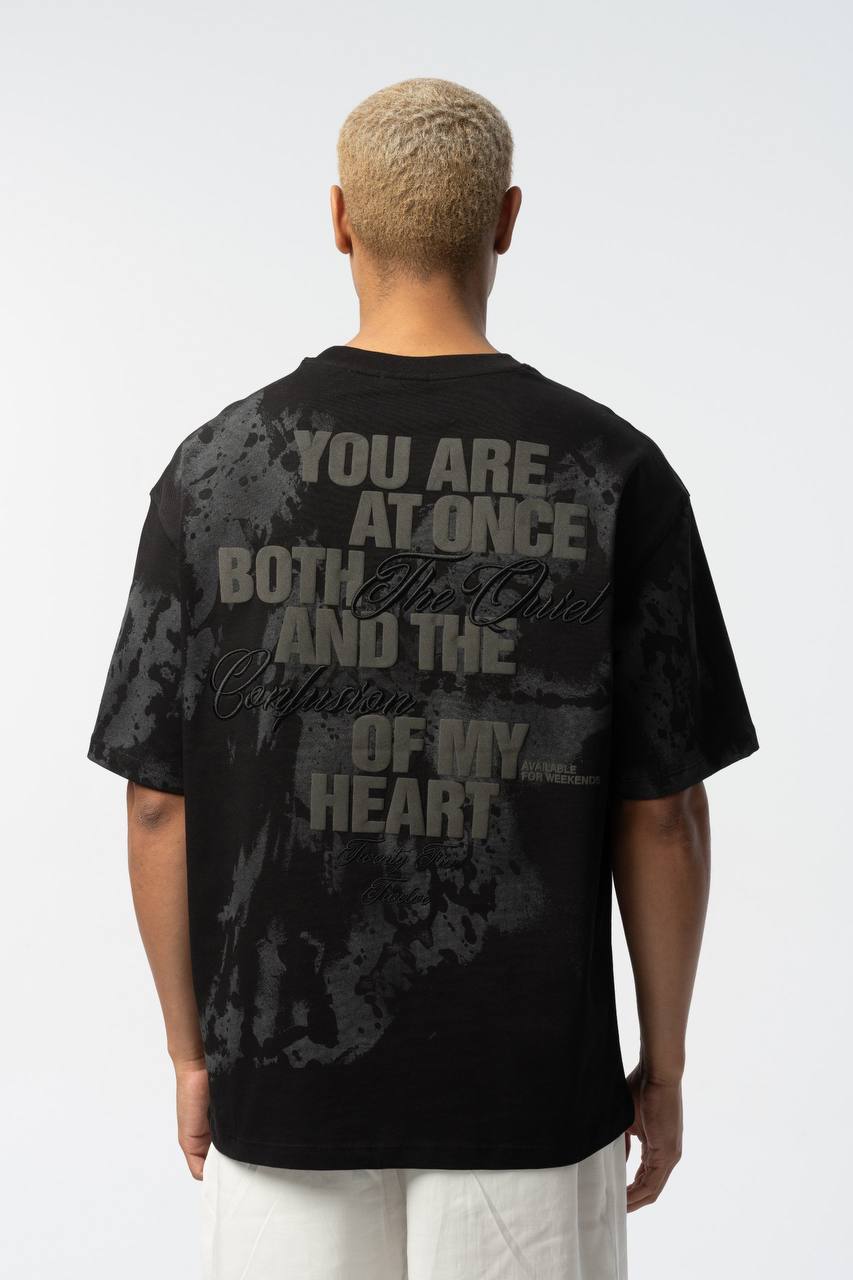 Graffiti Style Kabartma Baskılı ve Nakışlı Oversize T-Shirt